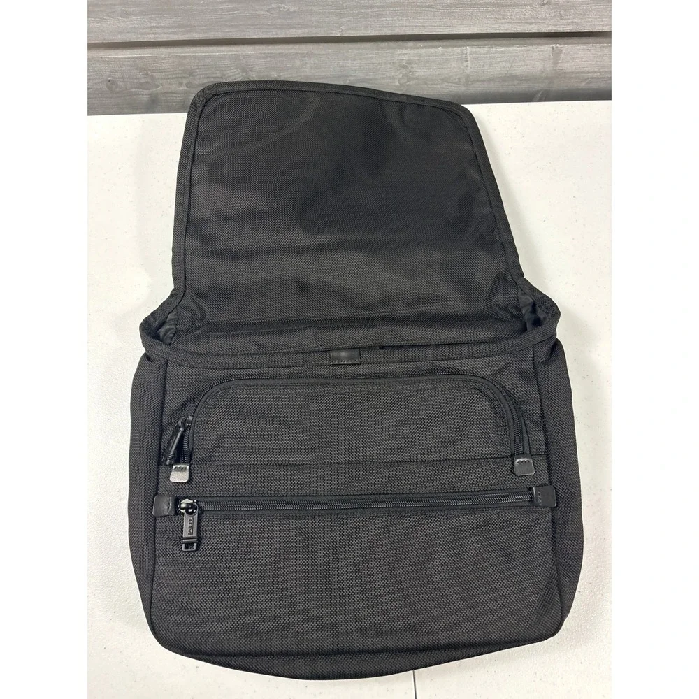 Tumi Alpha Black Ballistic Nylon Messenger Bag Crossbody Laptop Travel Case